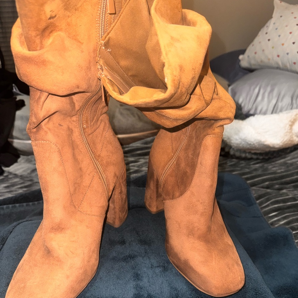 Elegant Tan Heeled Boots